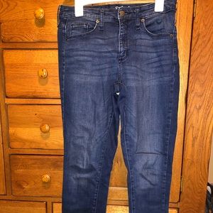 Universal Thread jeans